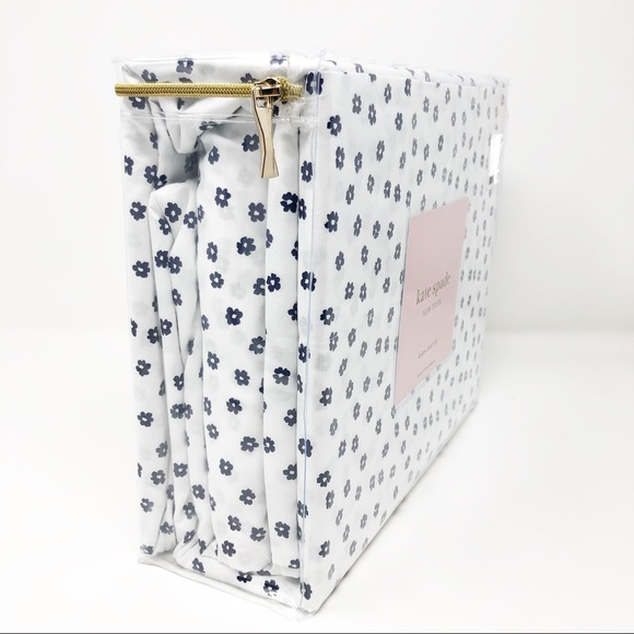 kate spade Bedding Kate Spade Mini Flowers Queen Sheet Set Poshmark